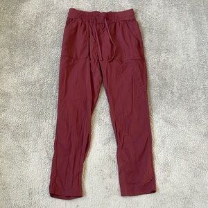 EC Lululemon Beyond the Studio 7/8 Pant - Cassis - Size 6